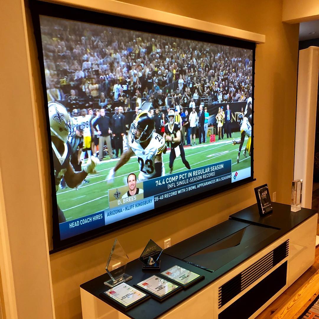 110" Solo Pro with Short Throw optic - Nantucket Media Systems